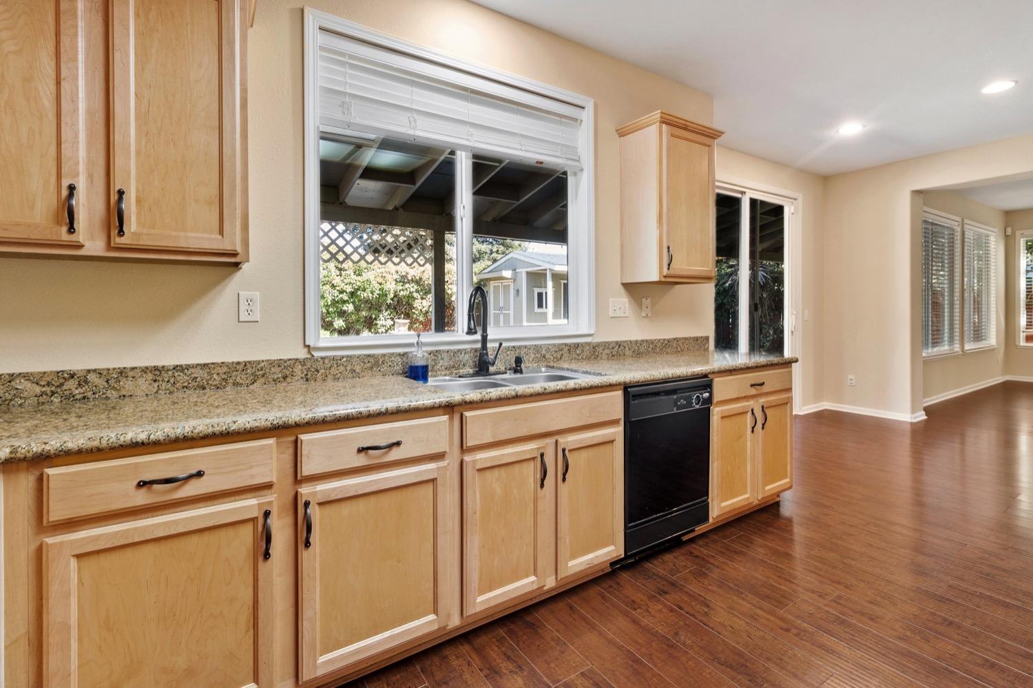 Detail Gallery Image 6 of 28 For 5406 Leandra Ct, Keyes,  CA 95328 - 4 Beds | 3 Baths