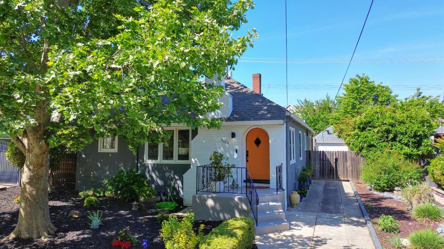 property-img