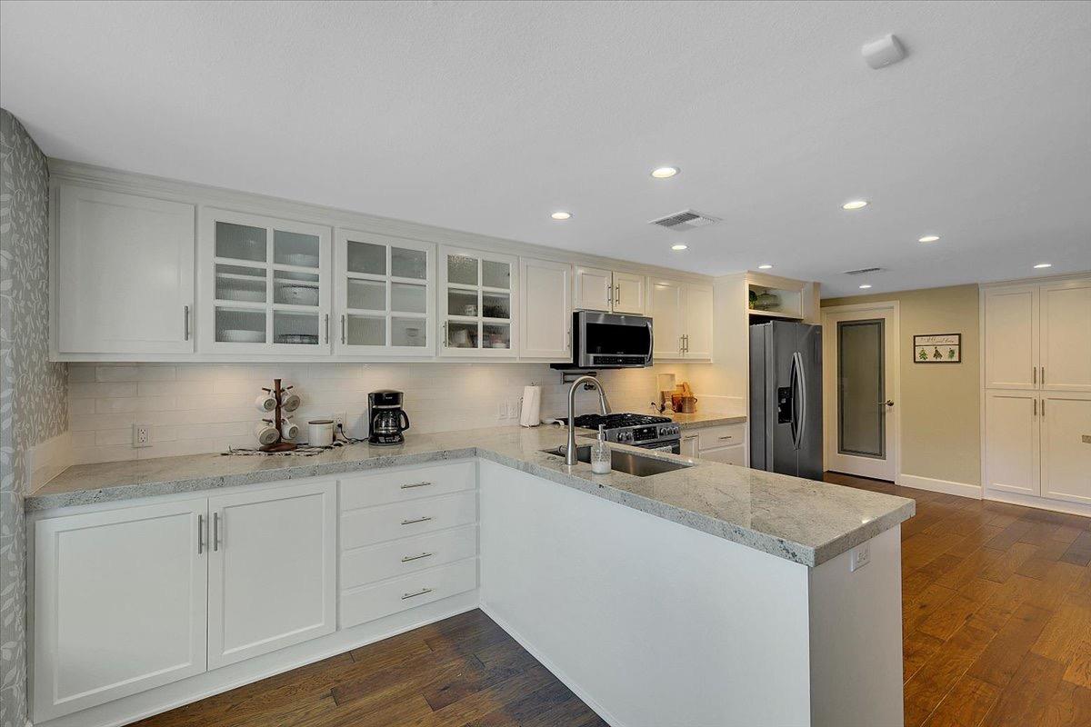 Detail Gallery Image 21 of 70 For 734 Mariner Loop, Yuba City,  CA 95991 - 4 Beds | 3 Baths
