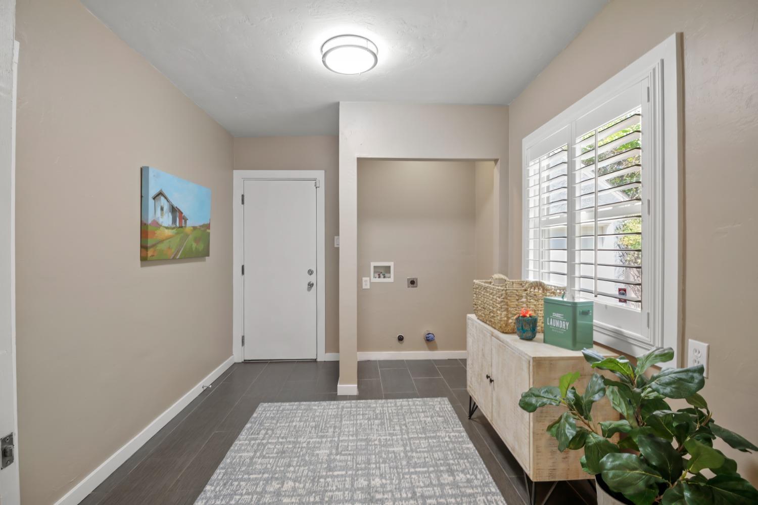 property-img