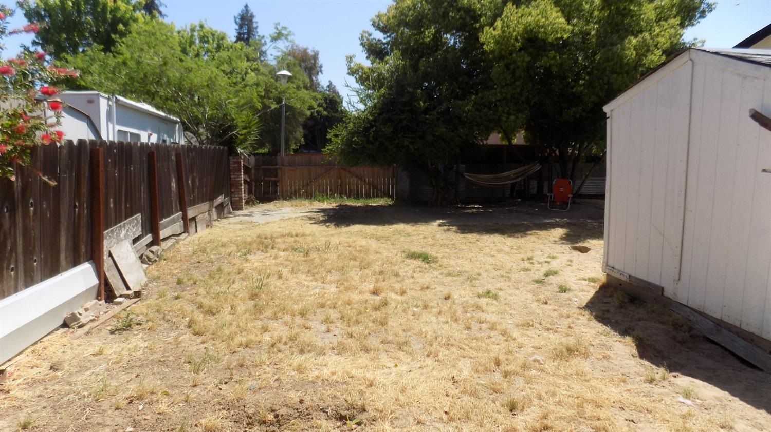 Cherokee Avenue, Merced, California image 19