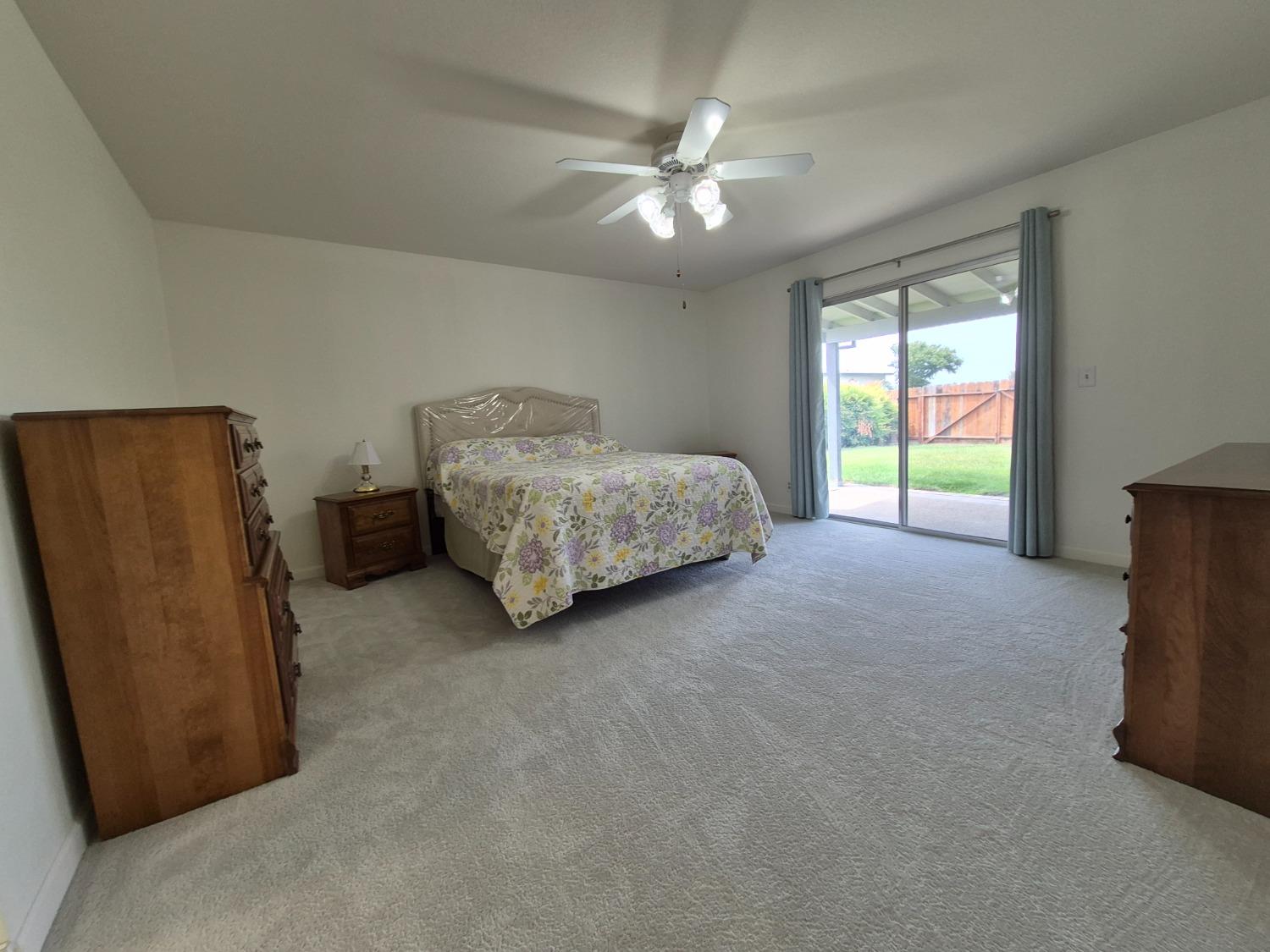 Bridgeport Lane, Manteca, California image 15