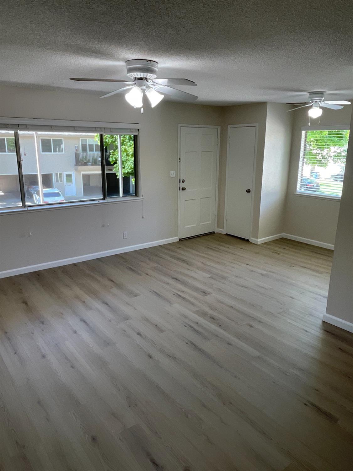 Photo #7: 225056629 Listing: Photo #7