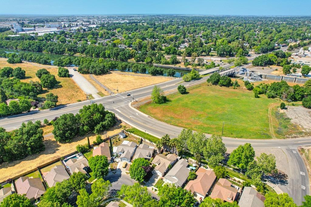 Randolph Road, West Sacramento, California image 33