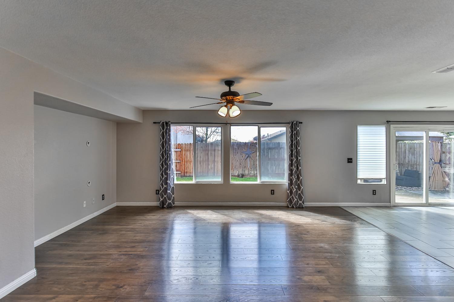Chateau Drive, Olivehurst, California image 10