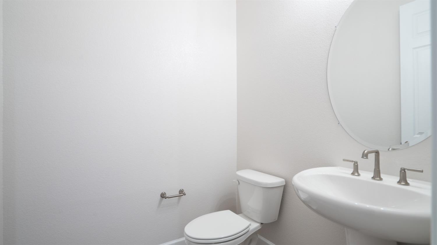 Detail Gallery Image 13 of 37 For 2153 Geneva Way, Manteca,  CA 95337 - 4 Beds | 2/1 Baths