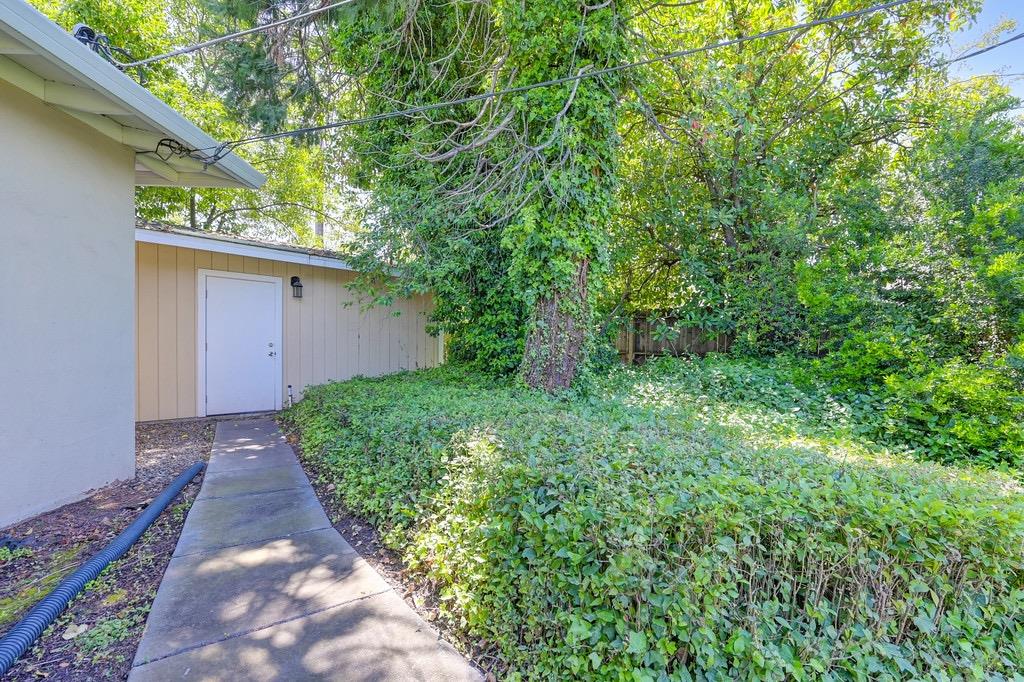 El Camino Avenue, Sacramento, California image 40