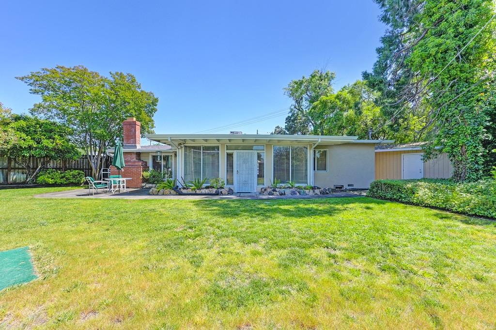 El Camino Avenue, Sacramento, California image 46