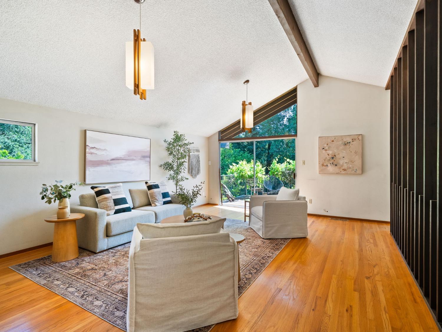 Detail Gallery Image 31 of 81 For 43236 E Oakside Pl, Davis,  CA 95618 - 3 Beds | 3 Baths