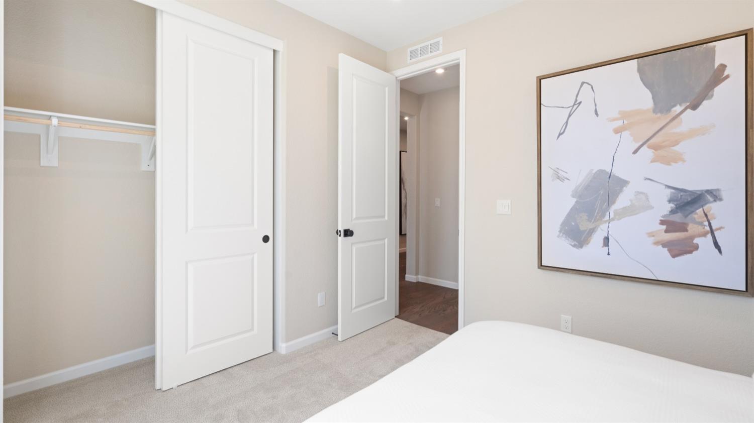 Detail Gallery Image 7 of 36 For 1079 Fiano Pl, Manteca,  CA 95337 - 4 Beds | 3 Baths