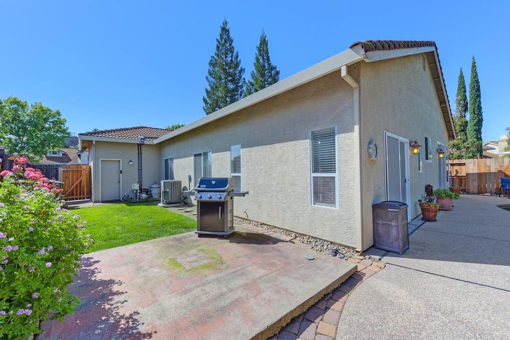 Evergreen Drive, Roseville, California image 39
