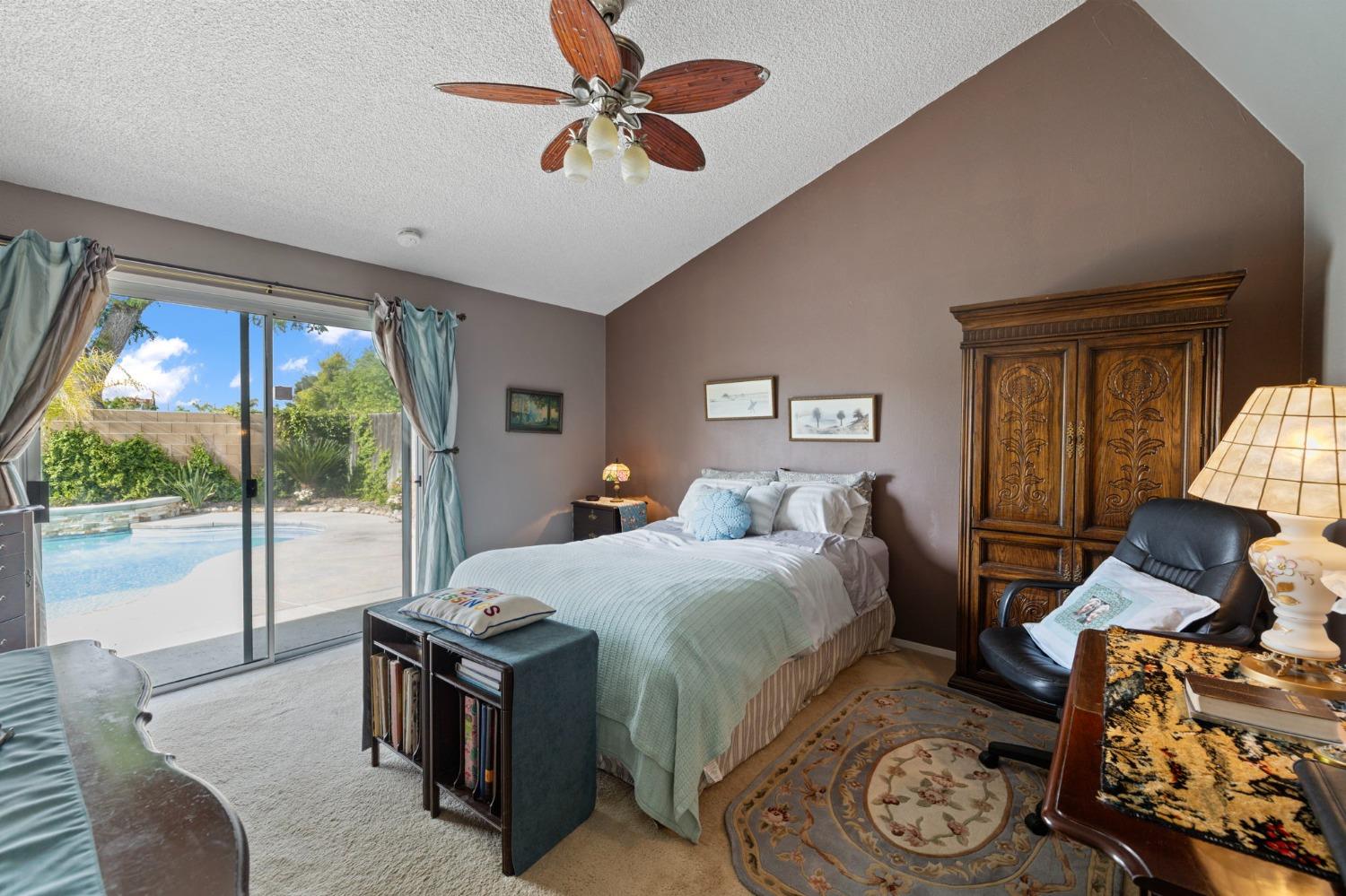 Fremont Avenue, Clovis, California image 16