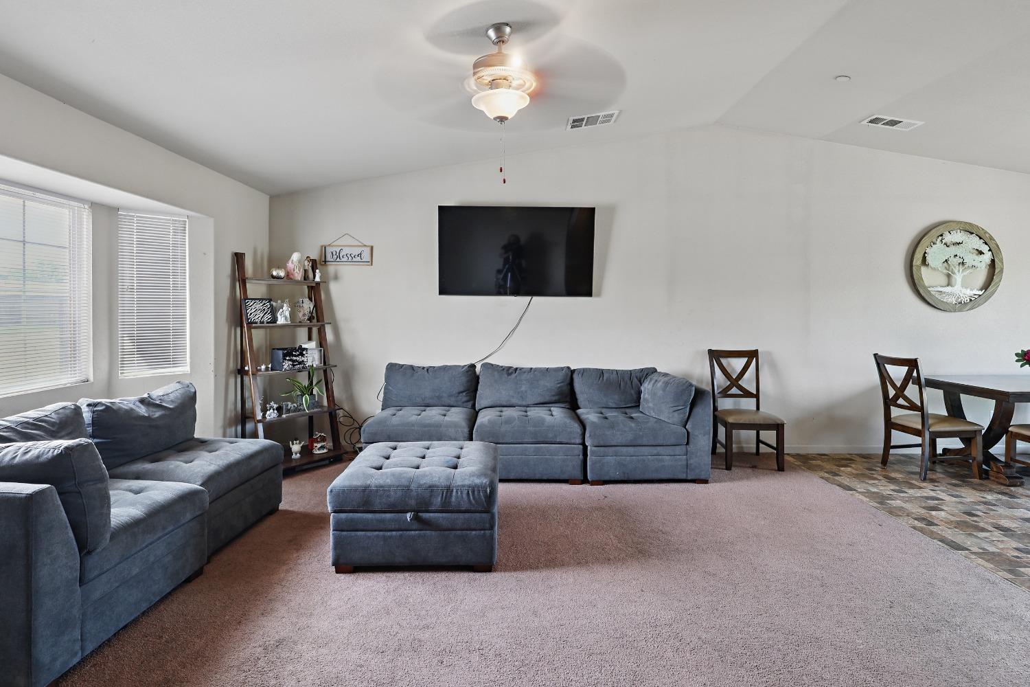 Englewood Avenue, Chowchilla, California image 6