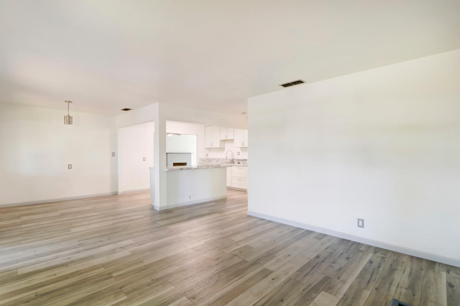 20th Avenue, Sacramento, California image 15