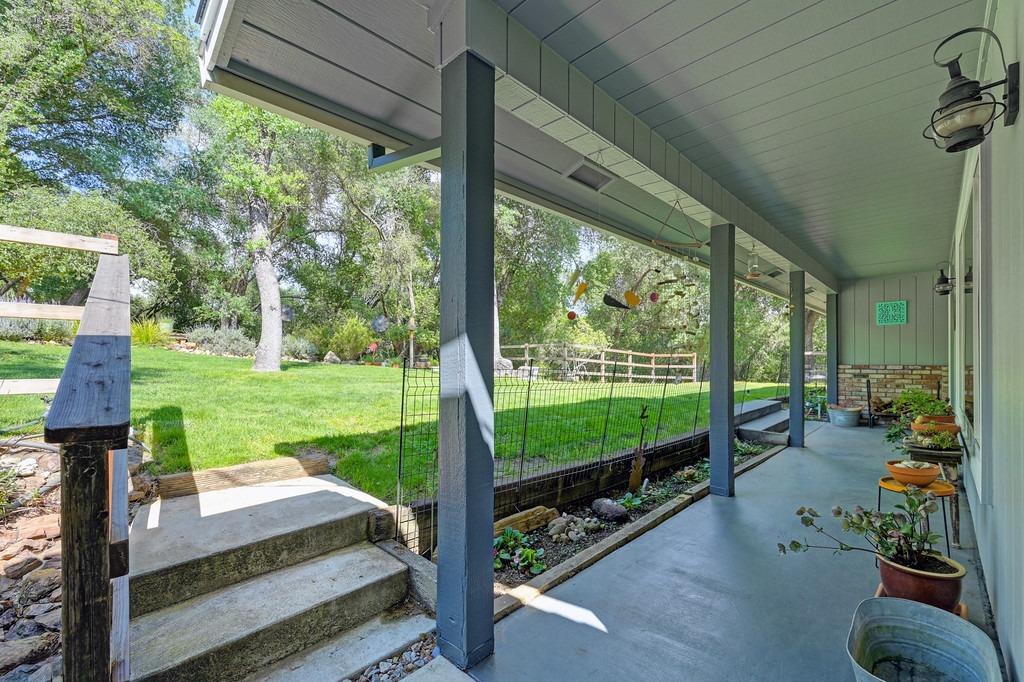 Detail Gallery Image 9 of 73 For 3200 Roughwood Rd, Shingle Springs,  CA 95682 - 3 Beds | 3 Baths