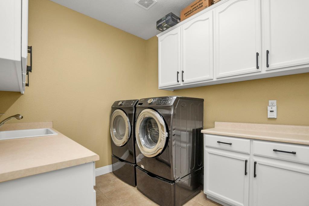 Katy Way, Brentwood, California image 34