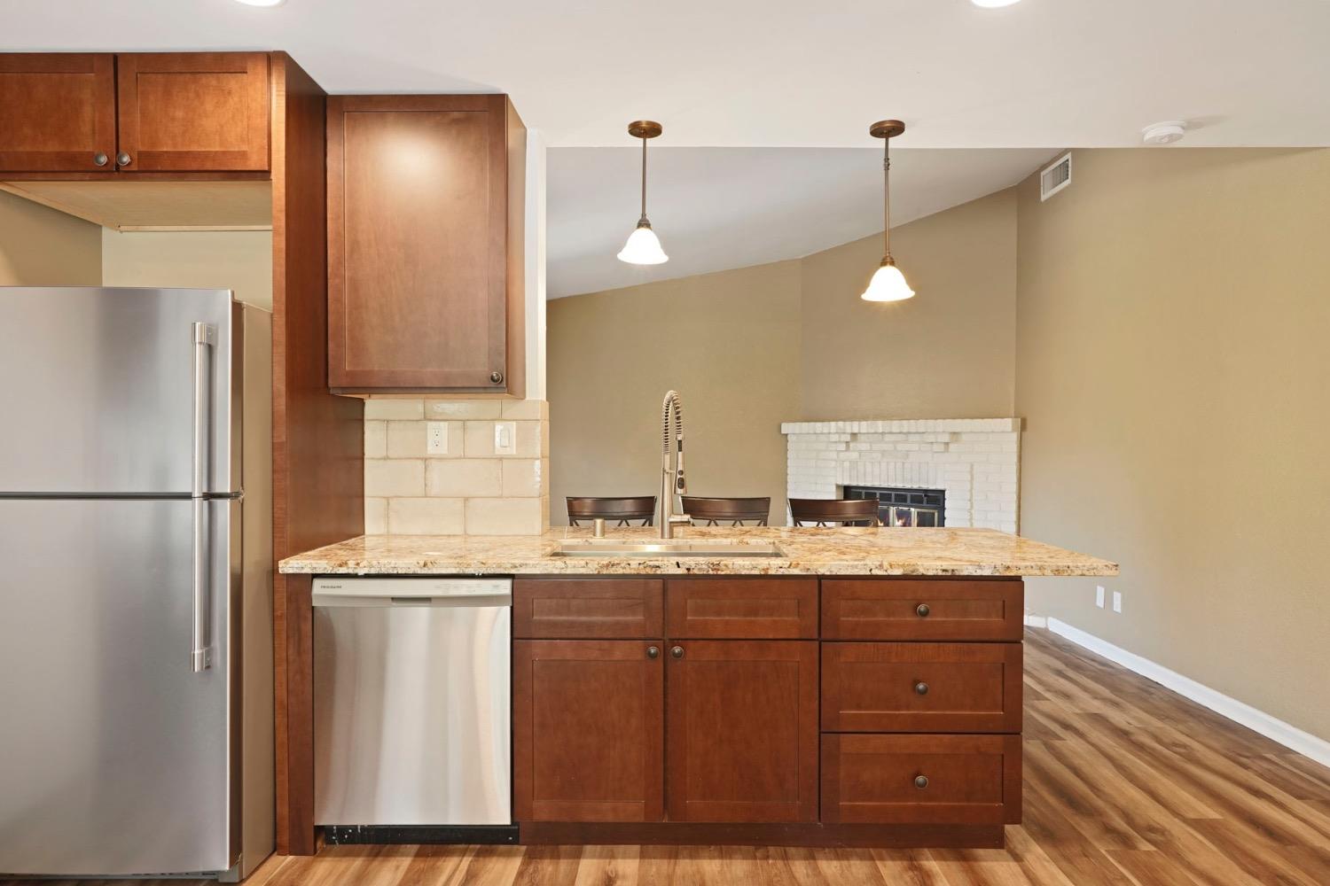 Flowerwood Way, Sacramento, California image 9
