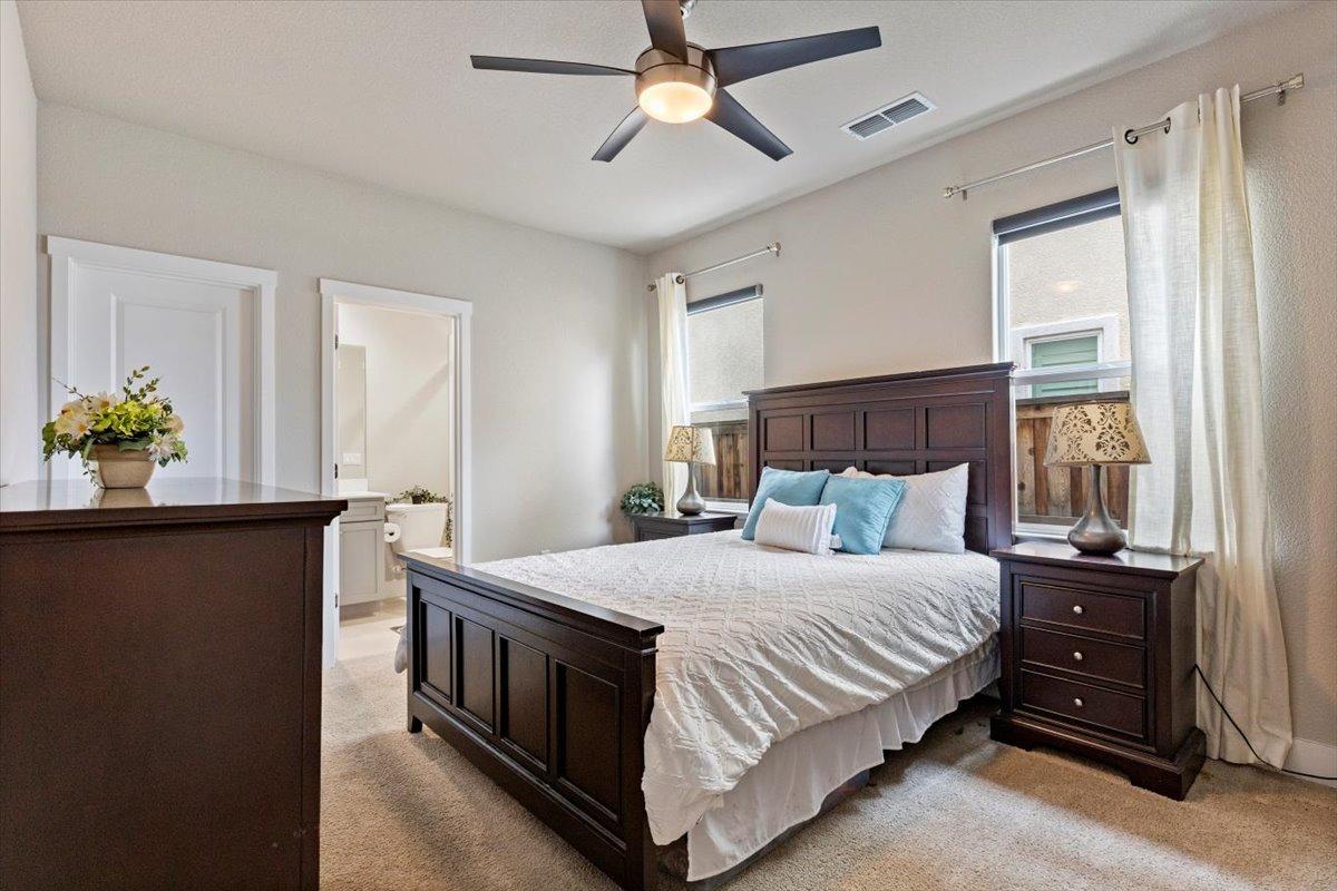 Detail Gallery Image 14 of 70 For 18466 Lewiston Dr, Lathrop,  CA 95330 - 5 Beds | 3/1 Baths