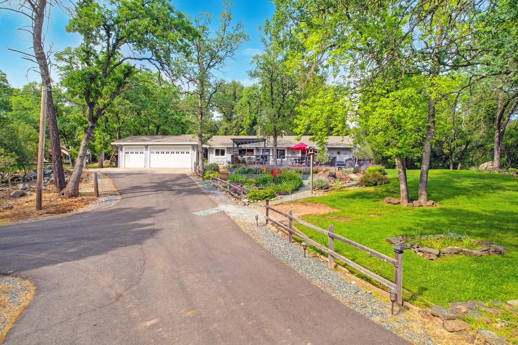 Detail Gallery Image 3 of 73 For 3200 Roughwood Rd, Shingle Springs,  CA 95682 - 3 Beds | 3 Baths