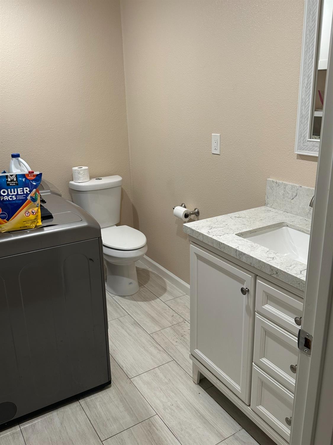 Las Casas Way, Rancho Cordova, California image 4