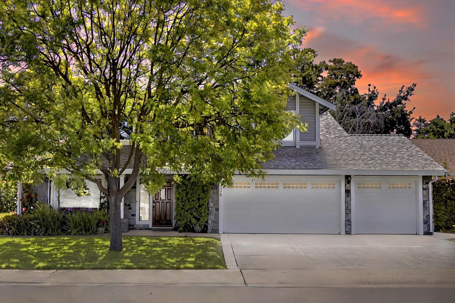 Pleasantglen Way, Elk Grove, California image 1