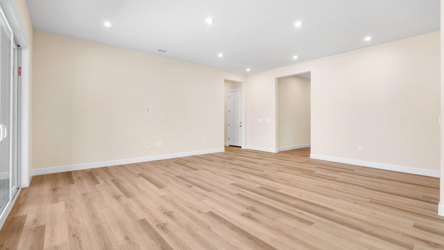 Detail Gallery Image 16 of 37 For 2153 Geneva Way, Manteca,  CA 95337 - 4 Beds | 2/1 Baths