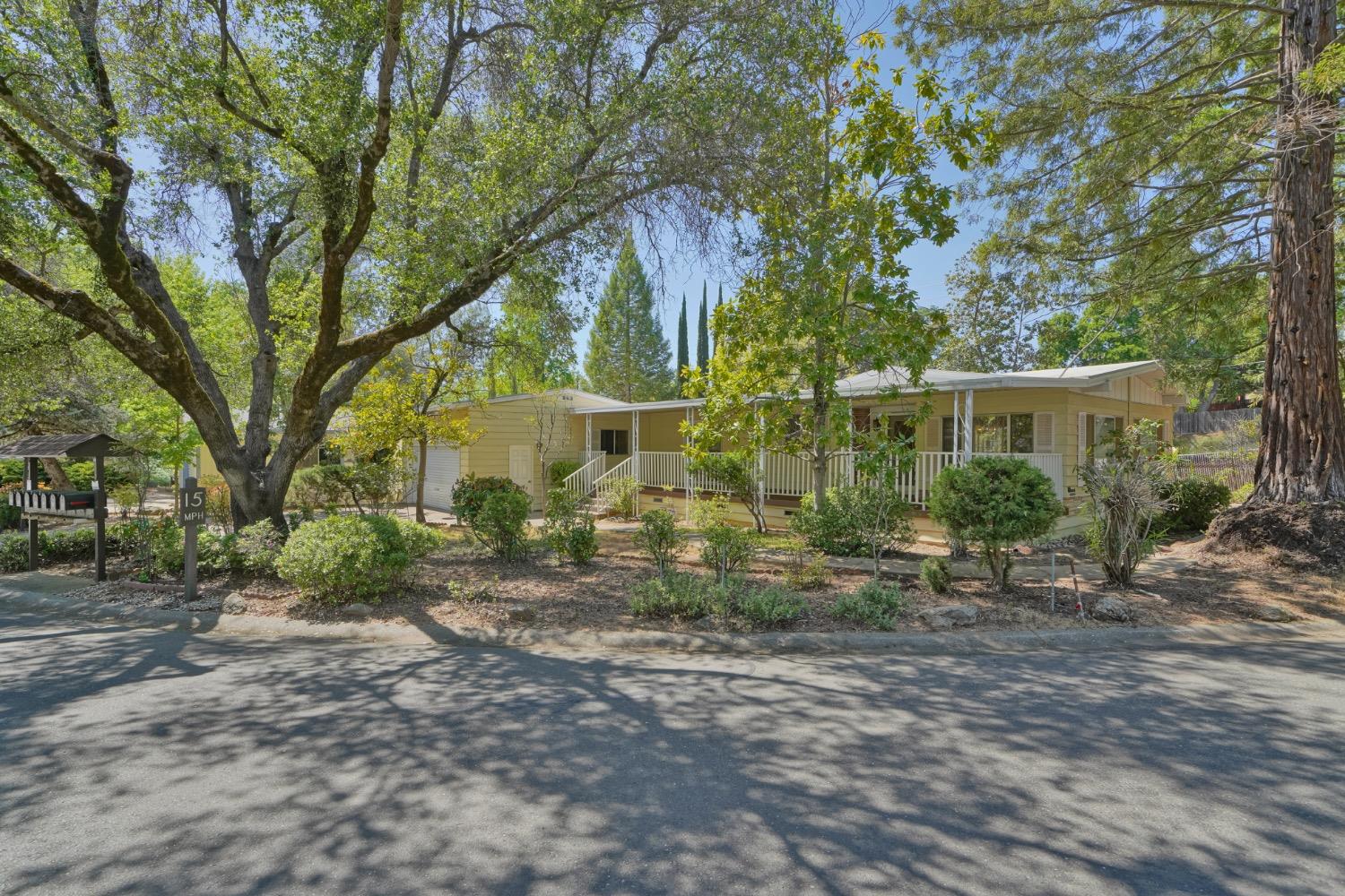 Detail Gallery Image 1 of 34 For 4420 Pleasant Valley Rd 90, Diamond Springs,  CA 95619 - 2 Beds | 2 Baths