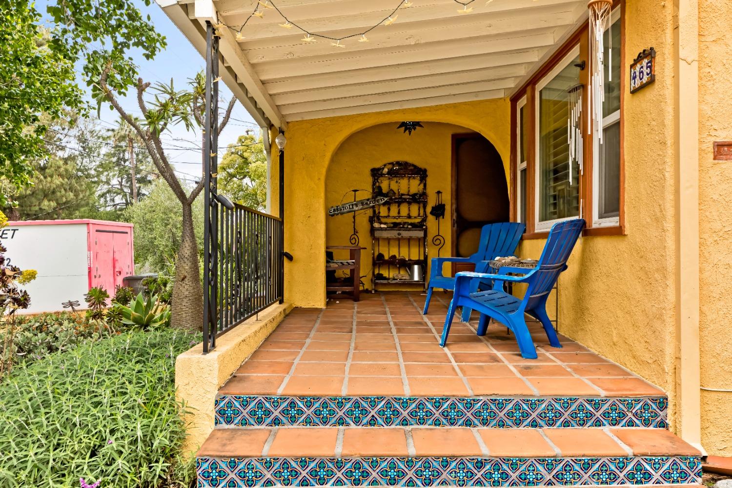 Alameda Street, Altadena, California image 5