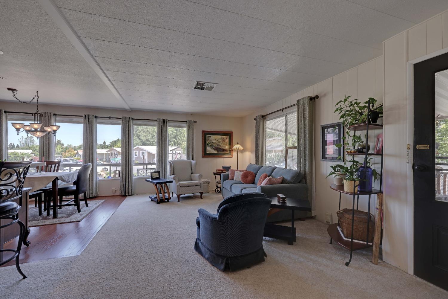 Detail Gallery Image 11 of 51 For 3765 Grass Valley Hwy 203, Auburn,  CA 95602 - 2 Beds | 2 Baths