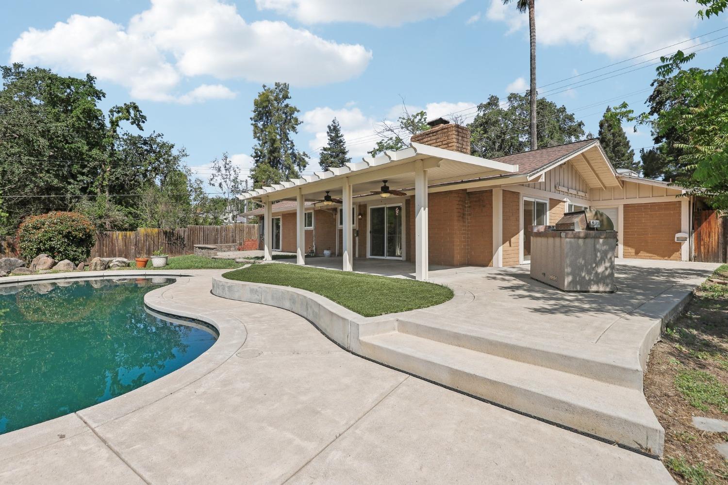 Sutter Avenue, Carmichael, California image 27