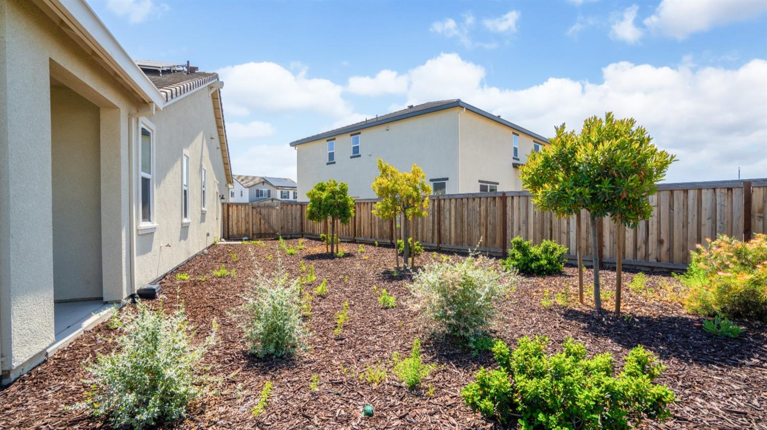 Detail Gallery Image 33 of 36 For 1079 Fiano Pl, Manteca,  CA 95337 - 4 Beds | 3 Baths