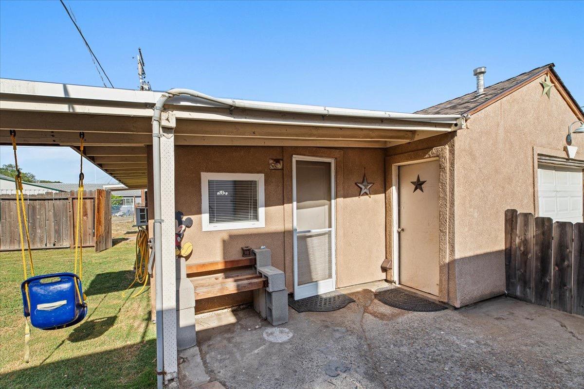 Detail Gallery Image 30 of 54 For 231 Poplar Ave, Manteca,  CA 95336 - 3 Beds | 2 Baths