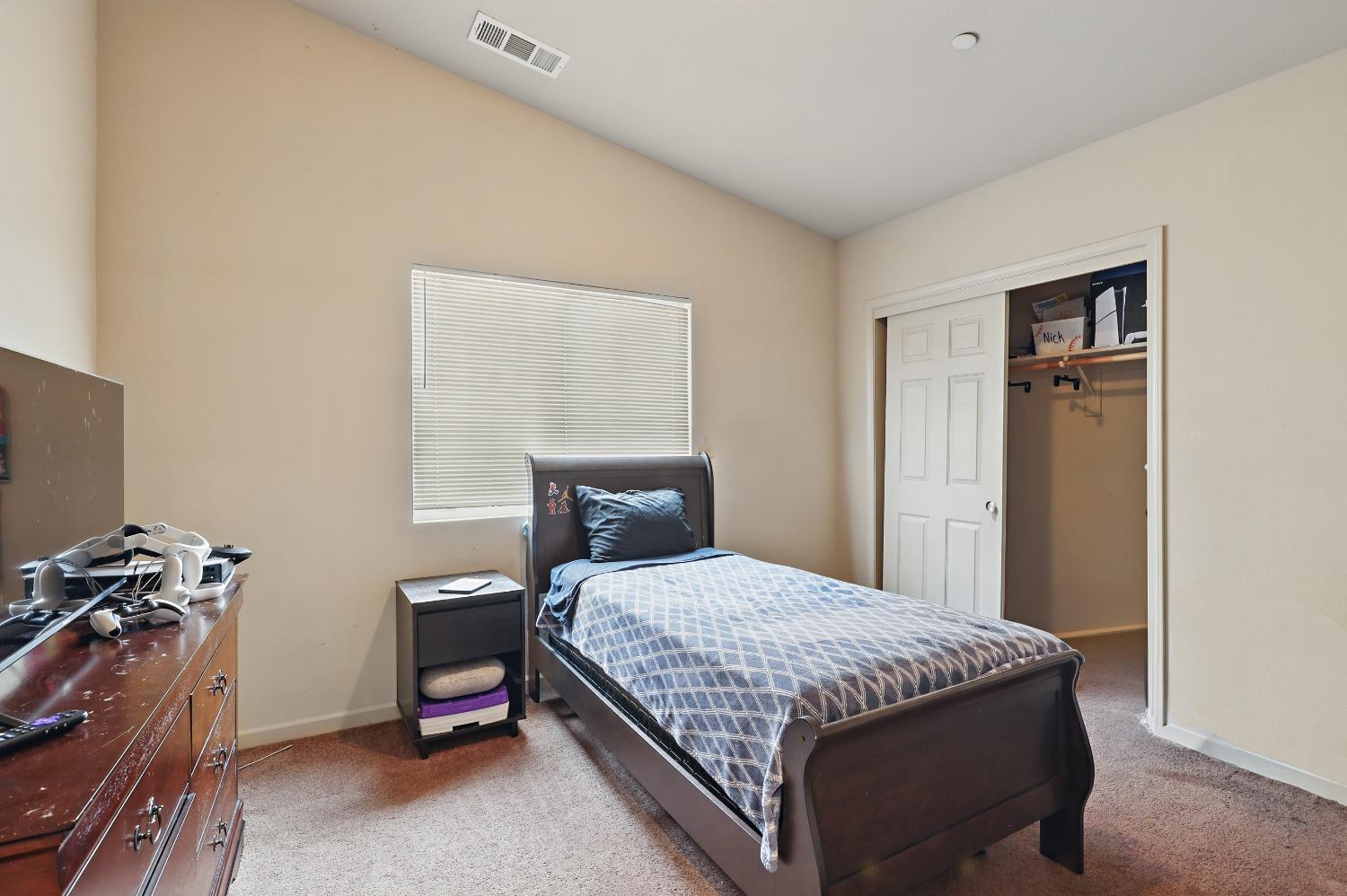 Englewood Avenue, Chowchilla, California image 17