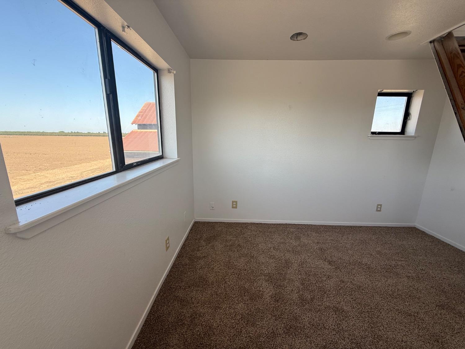Detail Gallery Image 5 of 17 For 207 Eucalyptus Ave, Patterson,  CA 95363 - 3 Beds | 1/1 Baths