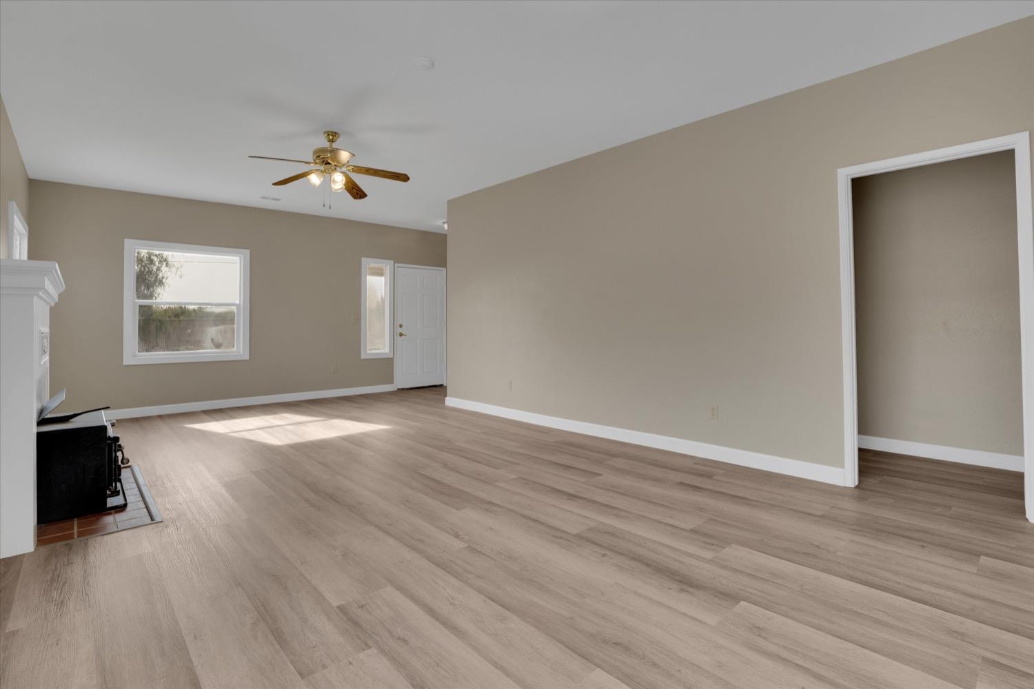 Detail Gallery Image 21 of 46 For 21549 E River Rd, Escalon,  CA 95320 - 3 Beds | 2 Baths