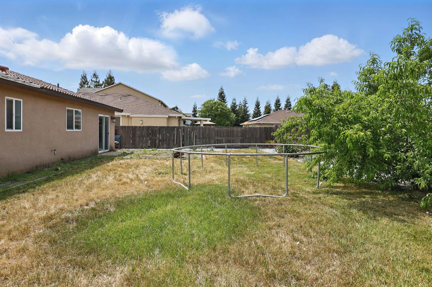 Englewood Avenue, Chowchilla, California image 3