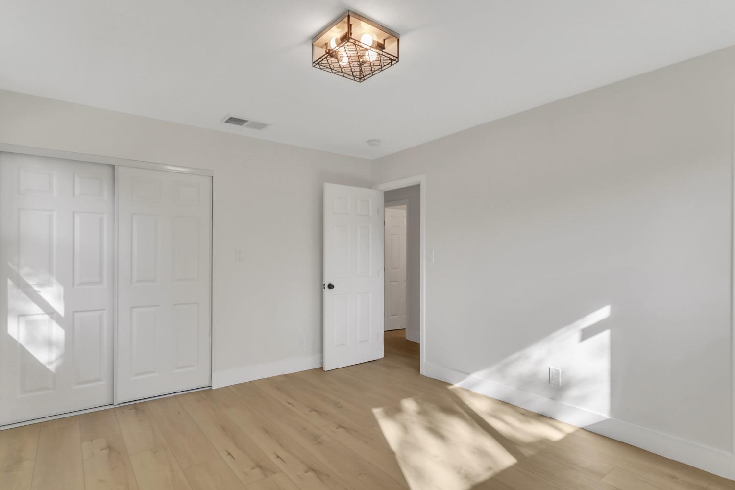 Pin Oak Court, Fair Oaks, California image 27