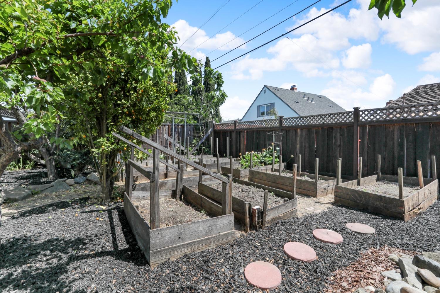 Detail Gallery Image 31 of 33 For 4632 Griffith Ave, Fremont,  CA 94538 - 4 Beds | 2 Baths