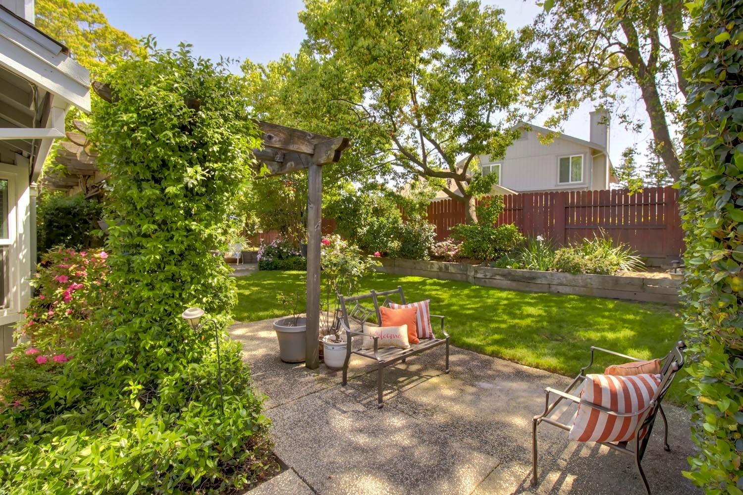 Pleasantglen Way, Elk Grove, California image 45