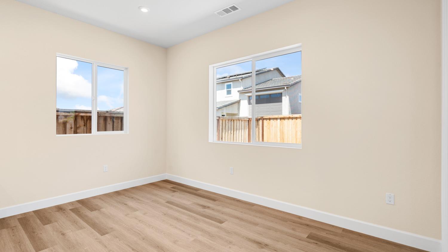 Detail Gallery Image 25 of 37 For 2153 Geneva Way, Manteca,  CA 95337 - 4 Beds | 2/1 Baths