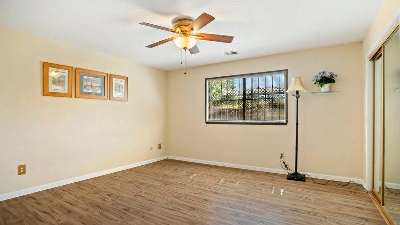 Detail Gallery Image 24 of 42 For 8770 Superb Cir, Elk Grove,  CA 95624 - 3 Beds | 2 Baths