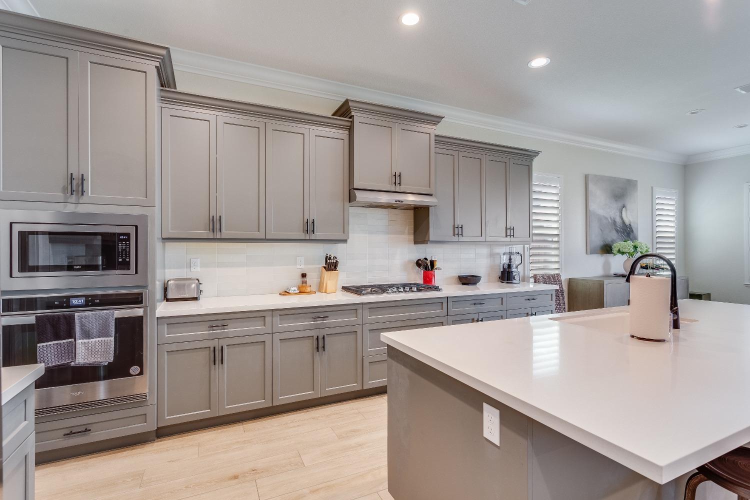 Detail Gallery Image 11 of 25 For 1501 Empire Dr, Lodi,  CA 95242 - 4 Beds | 2 Baths