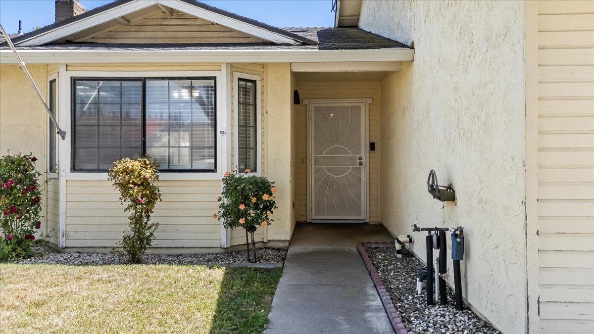 Detail Gallery Image 6 of 47 For 832 Chalone Dr, Modesto,  CA 95358 - 3 Beds | 2 Baths