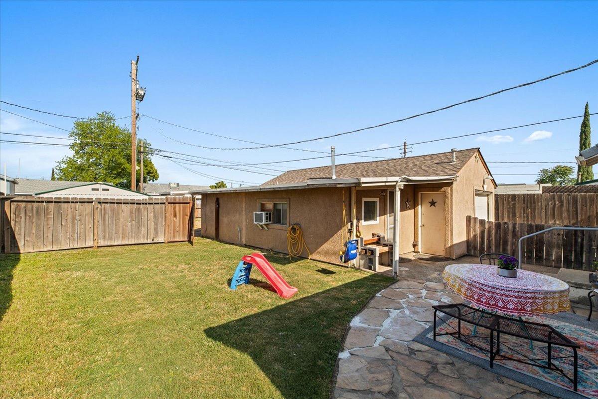 Detail Gallery Image 45 of 54 For 231 Poplar Ave, Manteca,  CA 95336 - 3 Beds | 2 Baths