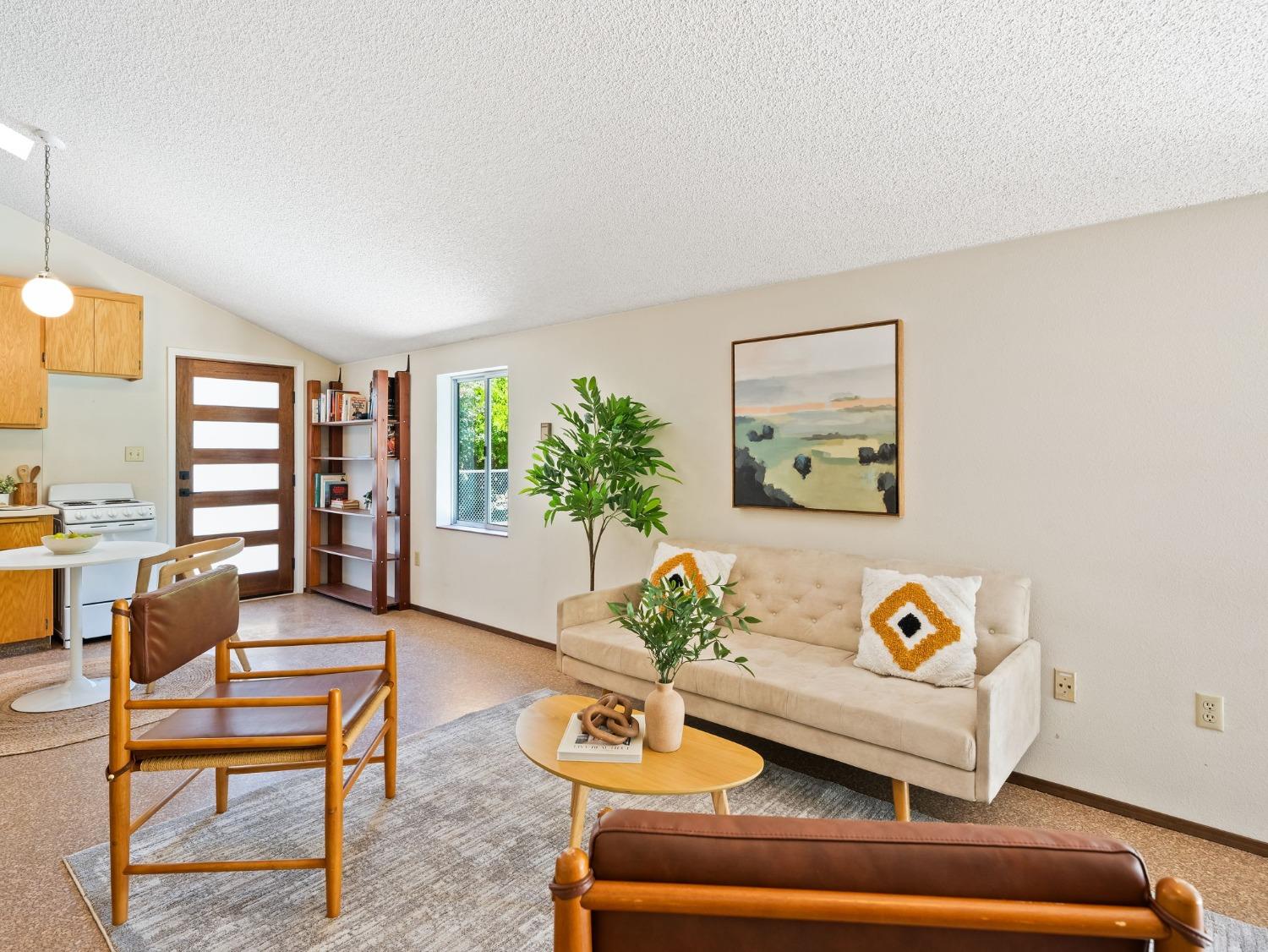 Detail Gallery Image 9 of 81 For 43236 E Oakside Pl, Davis,  CA 95618 - 3 Beds | 3 Baths