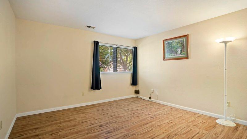 Detail Gallery Image 32 of 42 For 8770 Superb Cir, Elk Grove,  CA 95624 - 3 Beds | 2 Baths