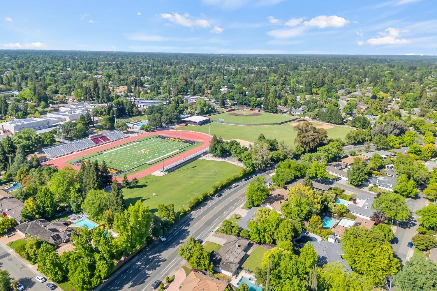 Detail Gallery Image 63 of 64 For 4644 American River Dr, Sacramento,  CA 95864 - 5 Beds | 3 Baths