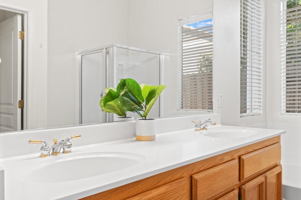Detail Gallery Image 34 of 78 For 129 Opus Cir, Sacramento,  CA 95834 - 4 Beds | 2/1 Baths