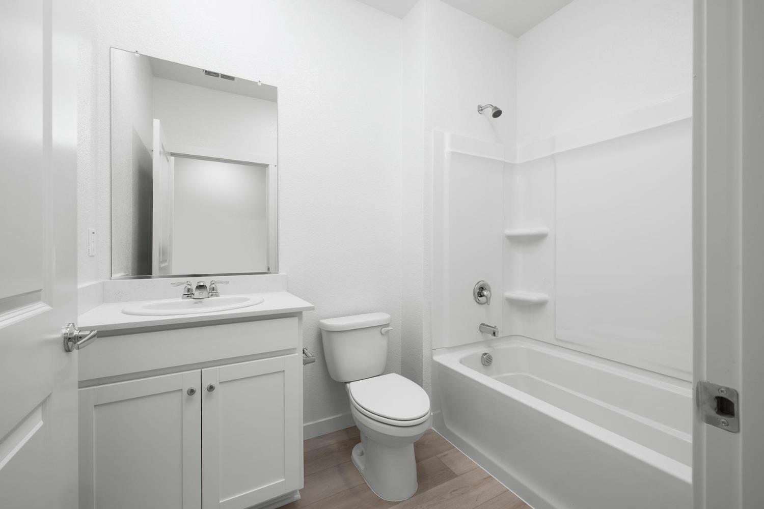 Detail Gallery Image 9 of 10 For 829 Chatham Ln, Patterson,  CA 95363 - 3 Beds | 2 Baths