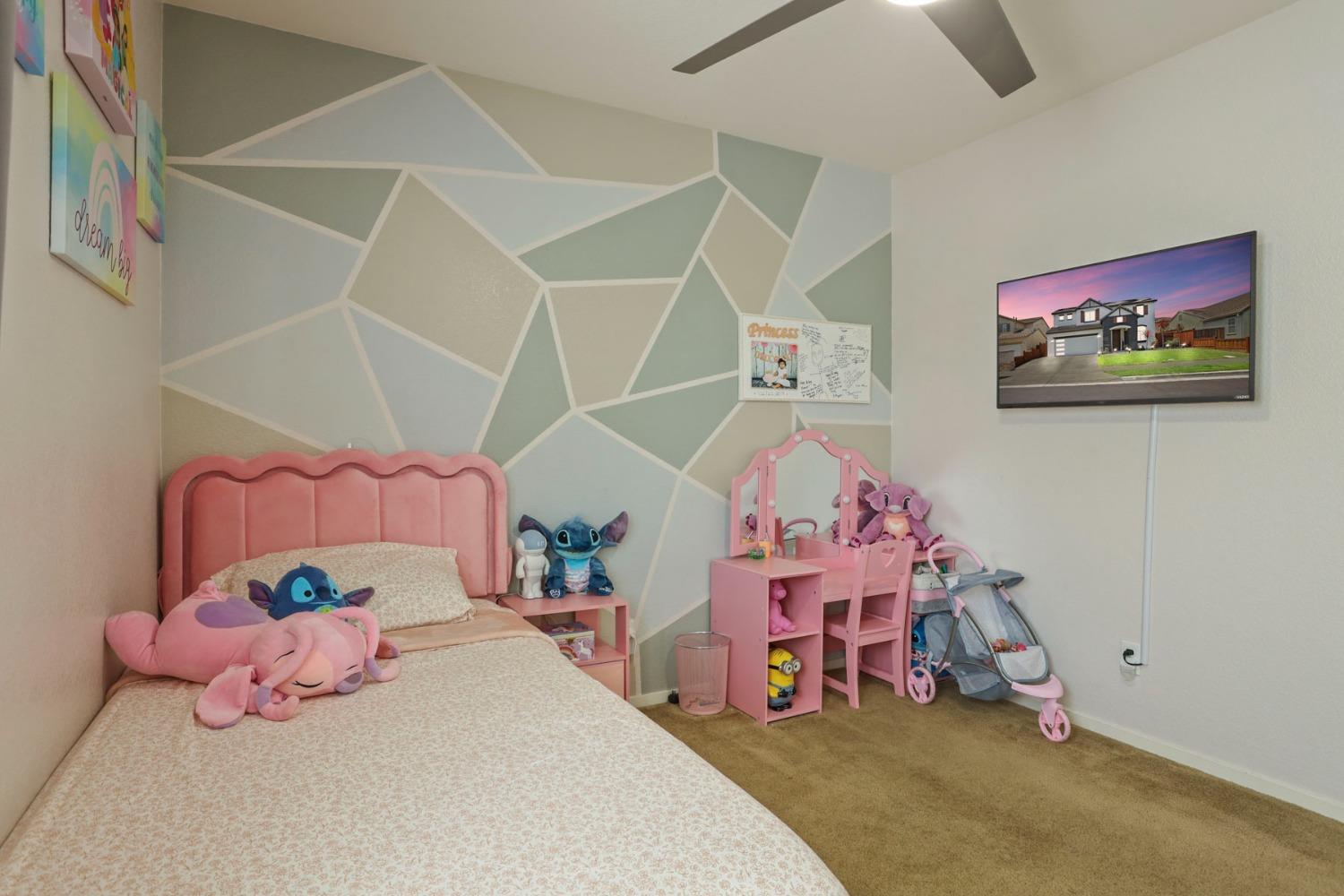Detail Gallery Image 35 of 77 For 16907 E Cobble Creek Way, Lathrop,  CA 95330 - 4 Beds | 2/1 Baths